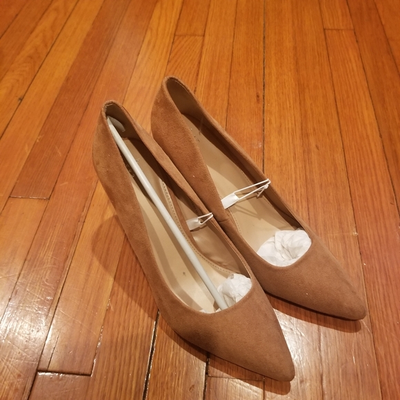 Shoes - Picture 2 of 2